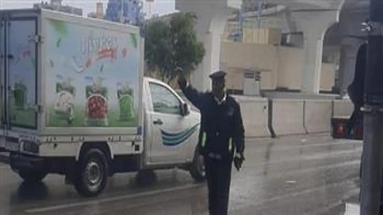 المرور يعلن حالة الطوارئ لمواجهة تقلبات الطقس وتوقعات سقوط الأمطار الغزيرة